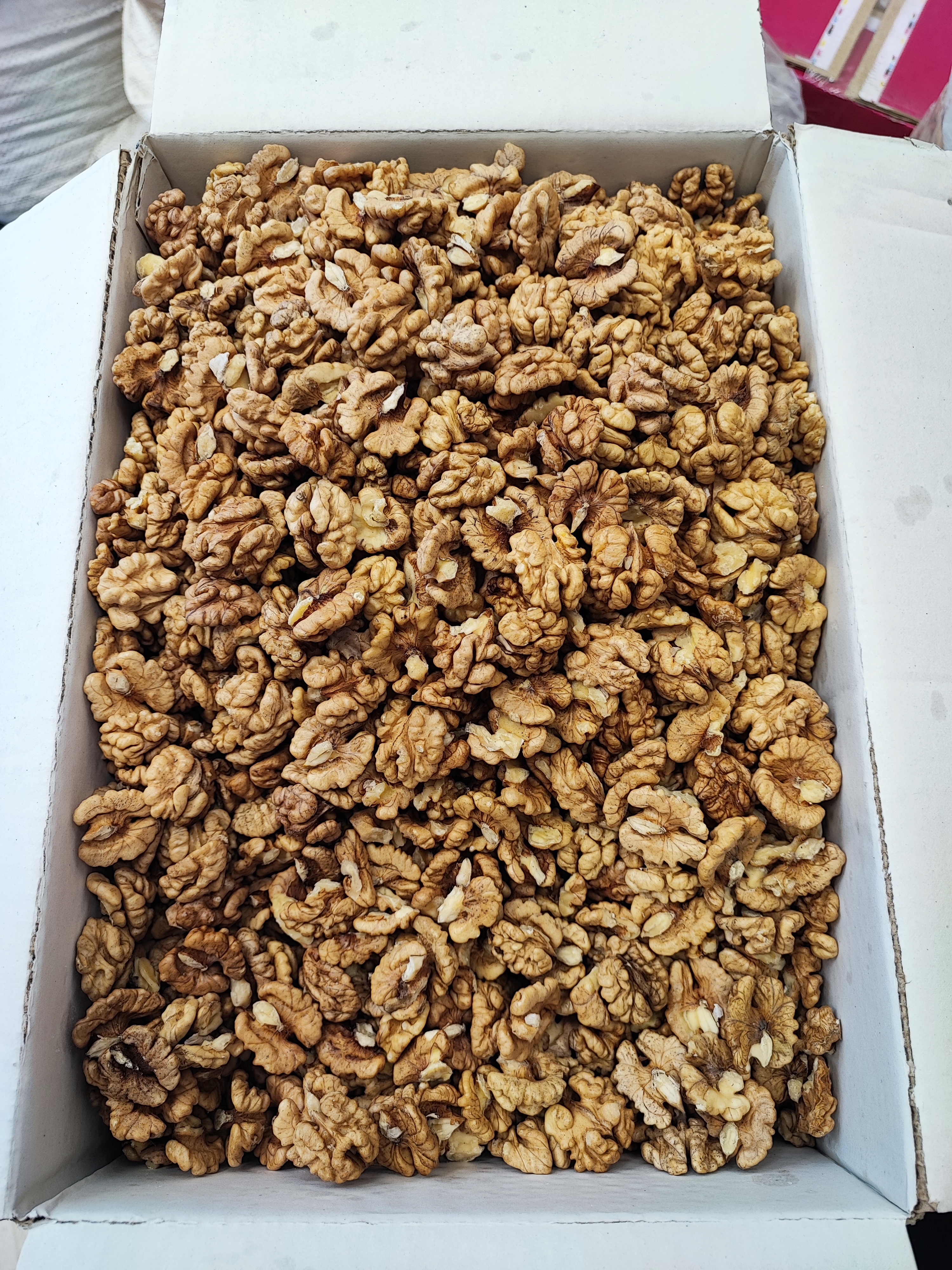 مغز گردو ایرانی لوکس